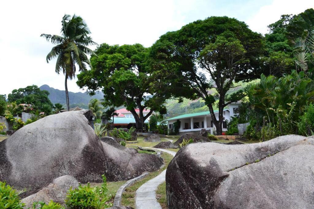 Riva D Etruschi Seychelles